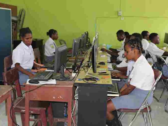 Inovasi dalam Pembelajaran: Teknologi Terbaru di Kelas Kami